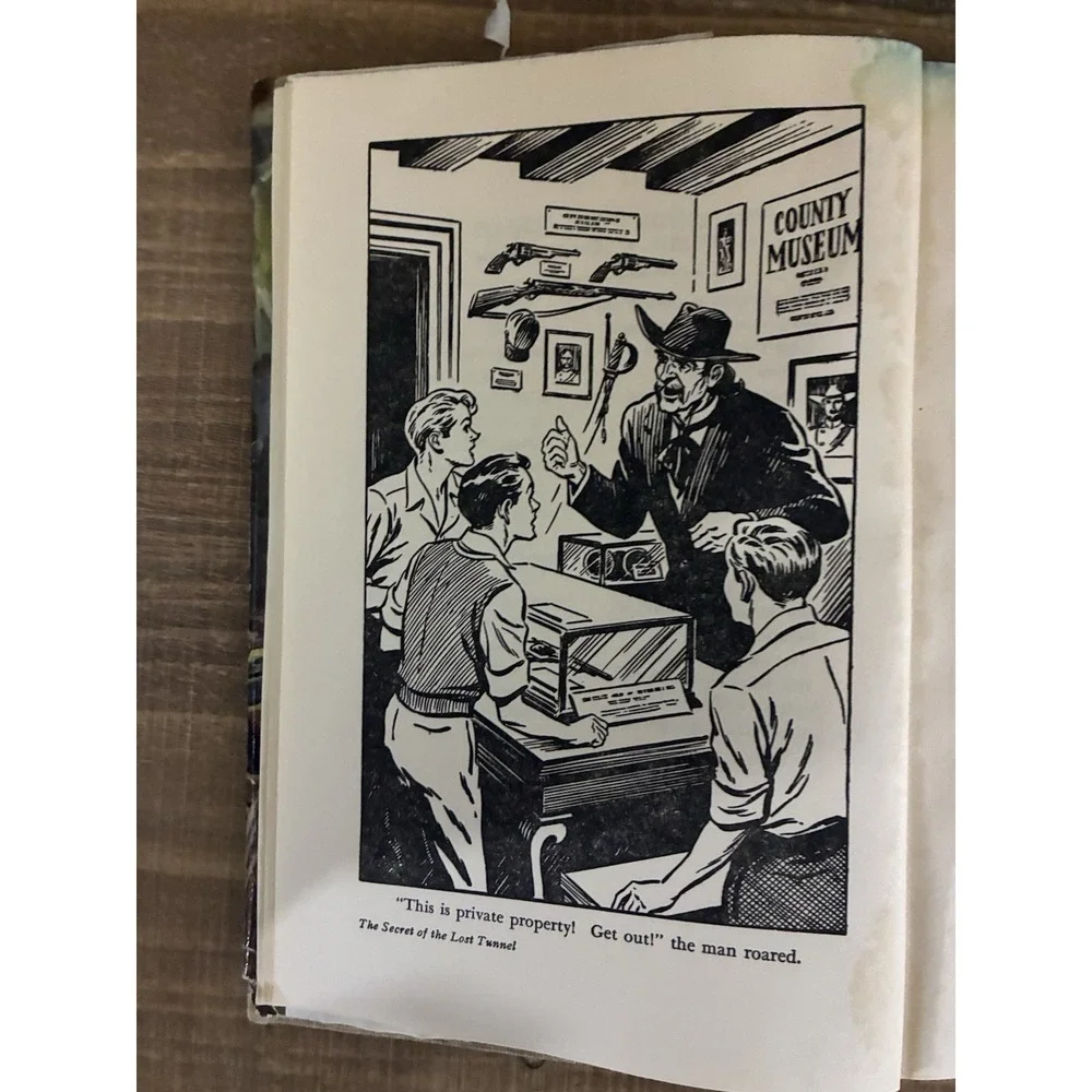 VTG 1950 Lot Of 2 The‎ Hardy Boys #29,#35 Rough Condition